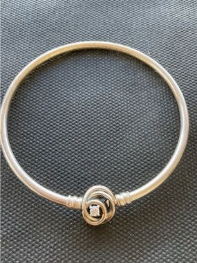 Pandora Moments ALE 925 Sterling Silver Encircled Clasp Bangle Bracelet